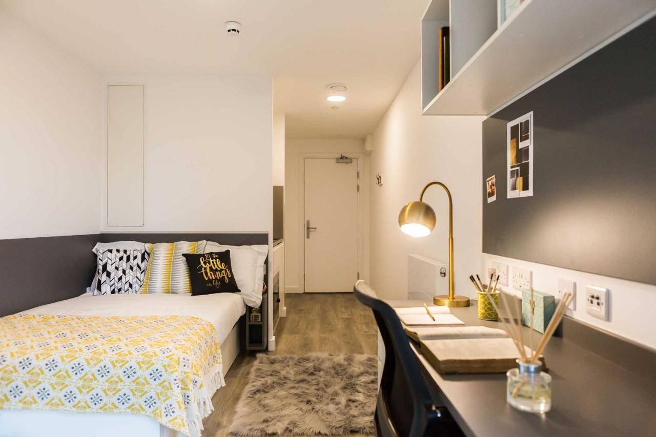 For Students Only Studios At Chapter White City In Лондон Экстерьер фото